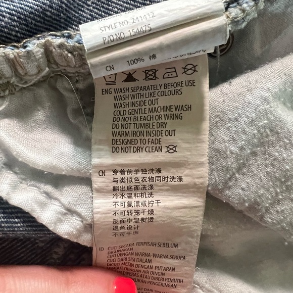 Cotton On Boyfriend Blue Jean Shorts Distressed Cuffed Size 6 - Picture 10 of 10